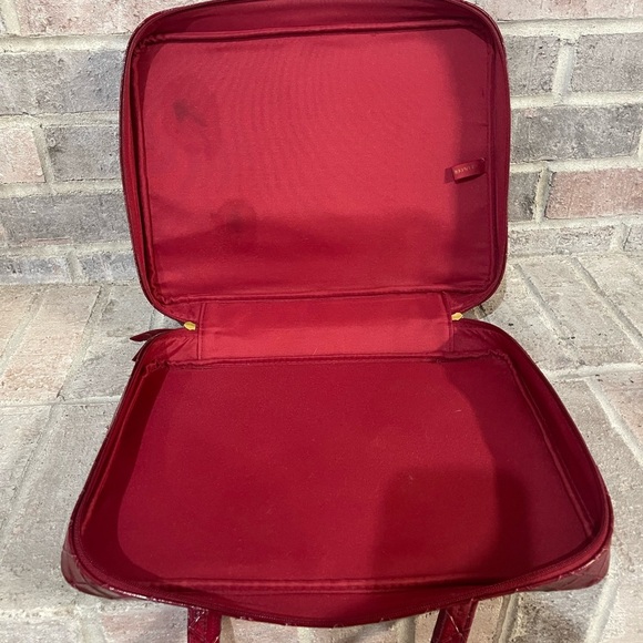 Red Woven Tote Bag - Picture 10 of 11